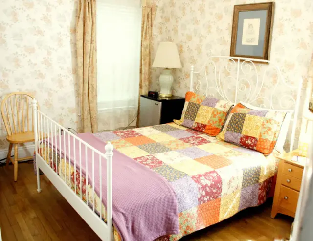 Garden Room, Room 6, at the Coolidge Corner Guest House